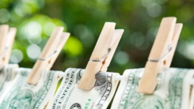 Decurtazione dello stipendio per intera giornata 