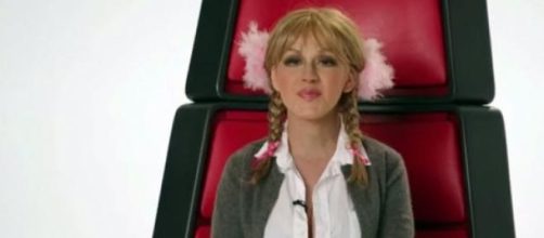 Christina imitando a Britney Spears