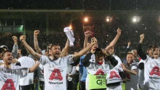 Il Carpi festeggia la conquista della Serie A