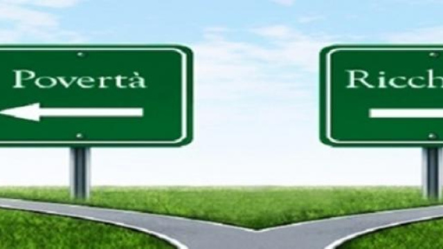 Si amplia il divario fra ricchi e poveri