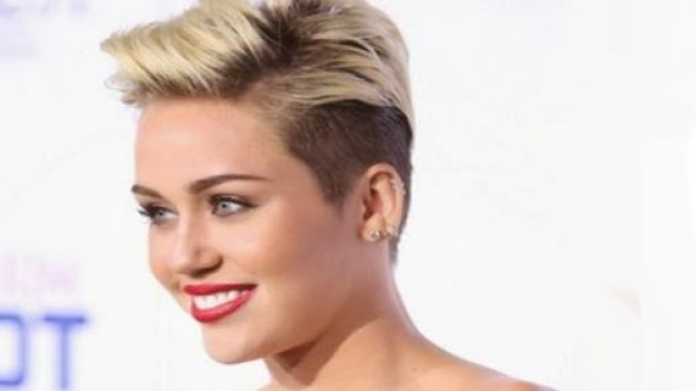 Tagli capelli corti 2015.