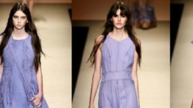 Color glicine sulle passerelle Alberta Ferretti