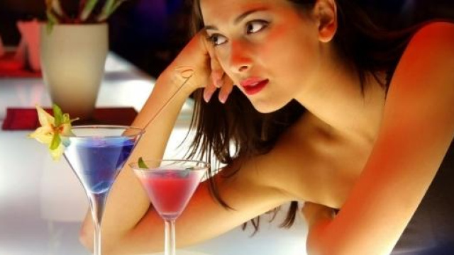 Donna single in attesa di incontri