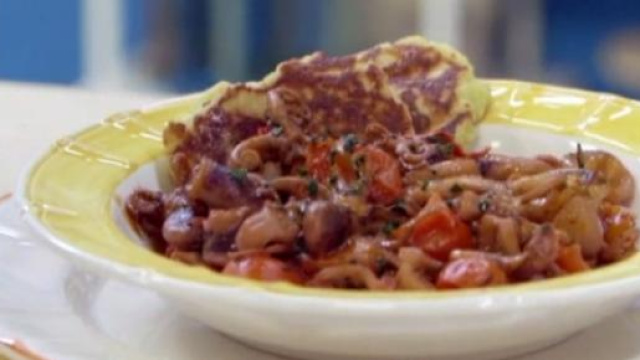 Moscardelli, pomodoro e pancake di patate