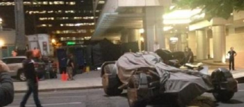 El Batm&oacute;vil en el rodaje de 'Suicide Squad'