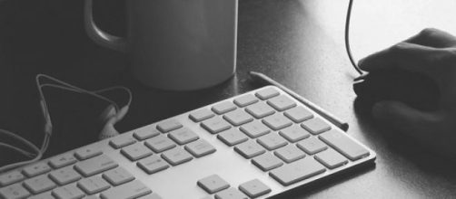 We use online information to form our perceptions