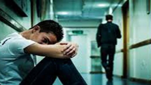 Dipendente isolato e depresso