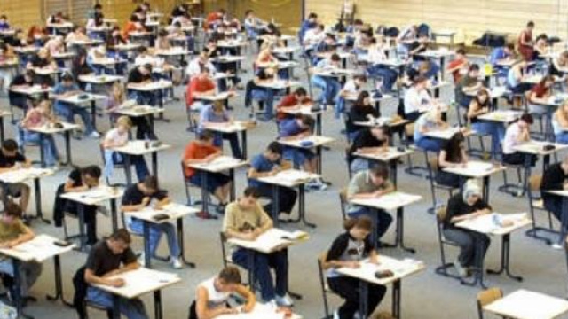 Maturit&agrave; 2015: possibili tracce della prima prova.