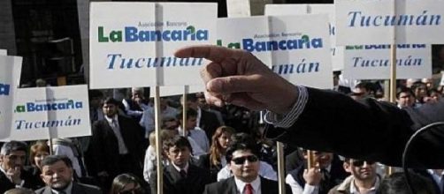 Concentraci&oacute;n de bancarios en Tucum&aacute;n