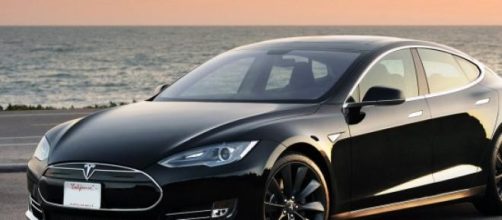 Tesla modelo "S" en imagen de archivo.