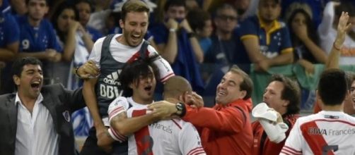 River gana y hace historia en Brasil