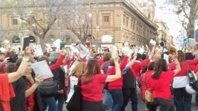  Flash mob - I docenti scendono in piazza 