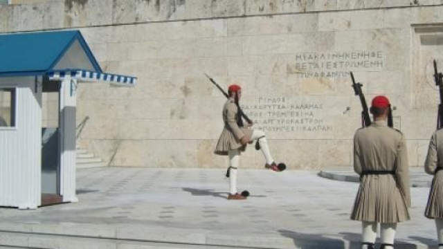 Pensioni, l'FMI chiede alla Grecia nuova austerity