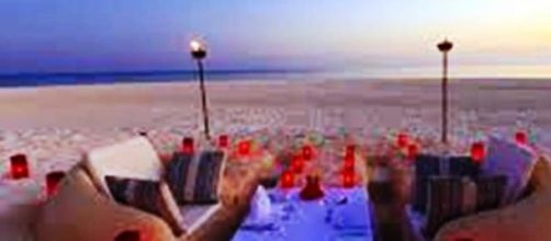 Una cena inolvidable con el mar como testigo