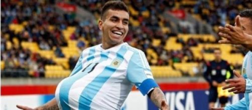 El &Aacute;ngel del gol festejando uno de los 2 goles