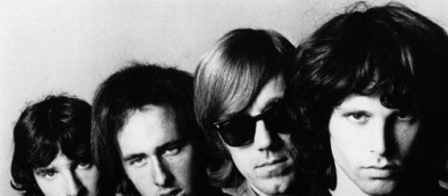 Republican dos &aacute;lbumes de The Doors sin Morrison