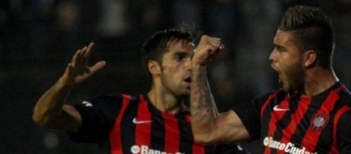 San Lorenzo es puntero luego de vencer a Quilmes. 