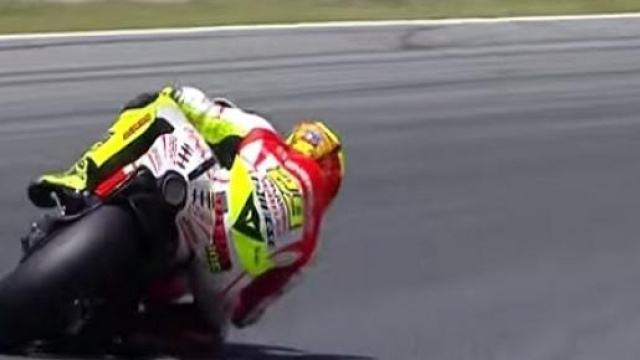 Andrea Iannone in pole al Mugello 