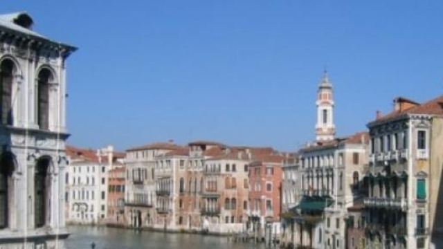 Comune Venezia: lo spoglio in diretta.