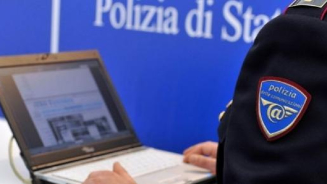 La polizia postale lancia l'allarme gruppi clonati