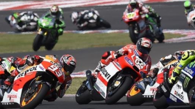 Orari gara MotoGp Mugello 2015: Sky o Cielo?