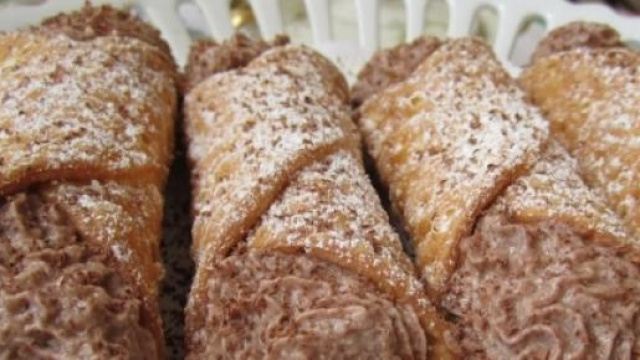 Ricetta dolce per cannoli con sorpresa