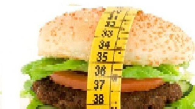 Panino farcito: insalata, pomodori e carne