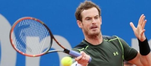 A. Murray luchando ante el local P. Kohlschreiber