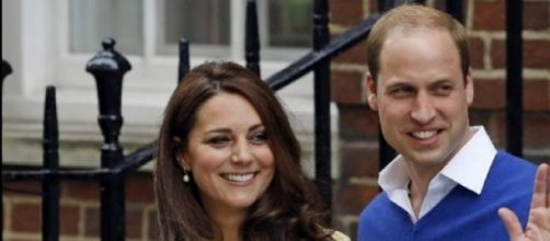 Los Duques de Cambridge saliendo de St.Mary