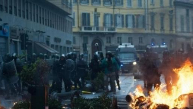 Disastri a Milano, causati dai black bloc.