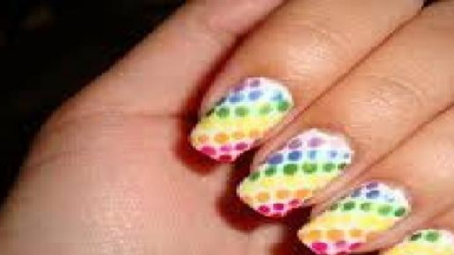 Nuove nail art, tendenze per l'estate 2015