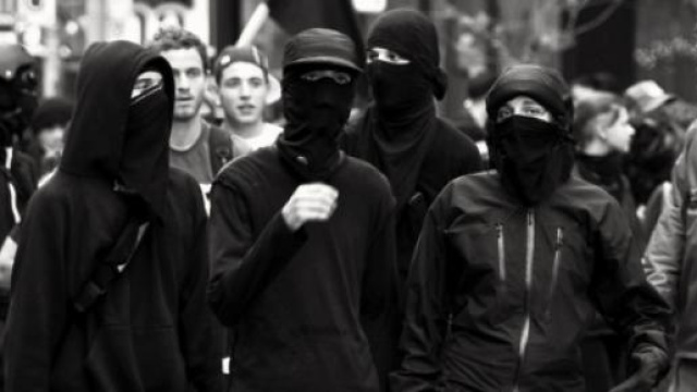 Tutti italiani i cinque arrestati per il No Expo
