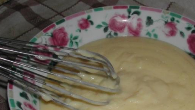 La crema pasticceria, la base della pasticceria 