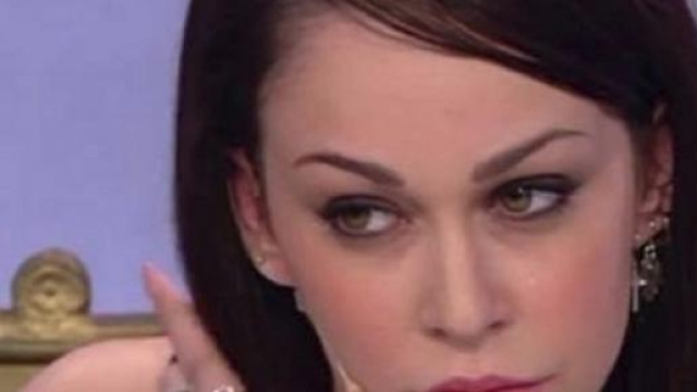 Valentina manda a casa Mariano