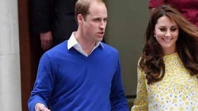 William e Kate all'uscita dell'ospedale 