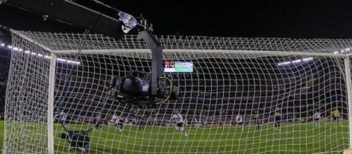 Con sutileza, Carlos Sanchez estampa el uno a cero