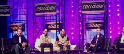 Mike Shinoda and Joe Hahn, 2nd & 3rd from the left