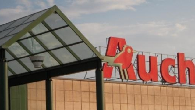 Auchan taglia i costi licenziando in tutta Italia