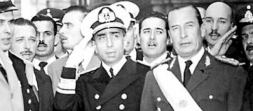 El general Pedro Aramburu en un acto militar 