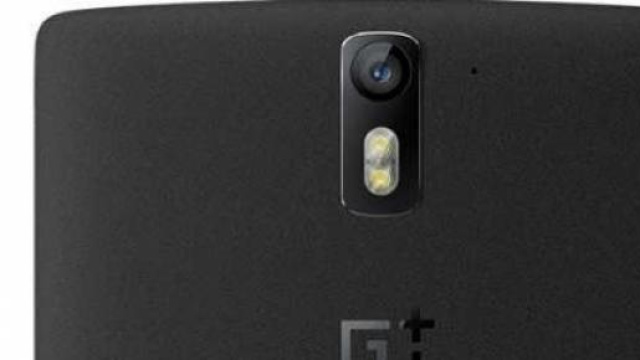 nuovo smartphone oneplus 2