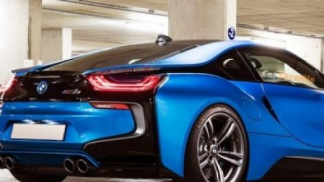 Nuova BMW i8 in versione sportiva