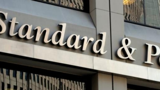 Standard & Poor's declassa il rating greco