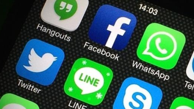 WhatsApp nel men&ugrave; applicazioni di uno smartphone