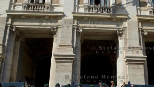 La buona scuola si fa al Senato. Renzi sa e teme