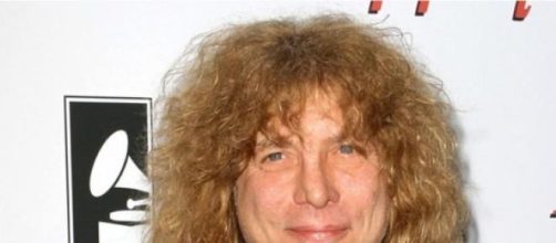 Adler quiere volver a tocar con Guns N' Roses