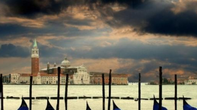 A Venezia sconfitta clamorosa per il PD con Casson