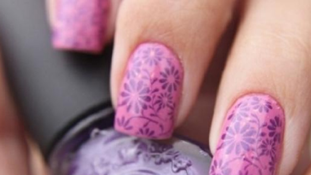 Moda unghie, nail art estate 2015: smalti e decori