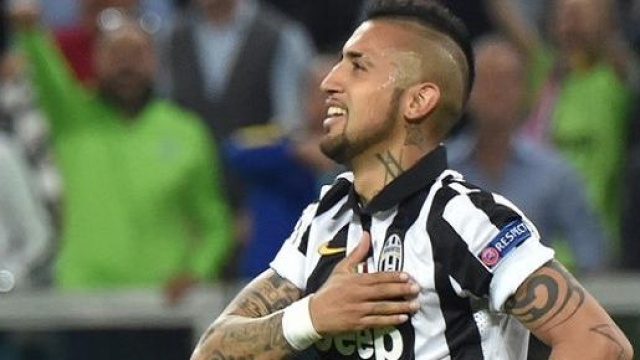 Juventus, incidente Vidal che assicura: 'Sto bene'