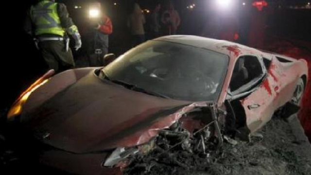 La Ferrari 458 di Arturo Vidal dopo l'incidente 