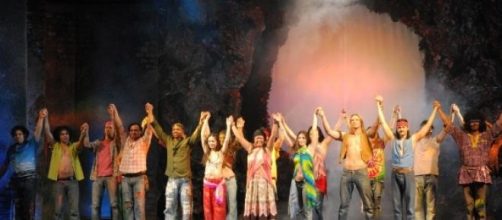 Los grupos incluyen vecinos de todas las edades